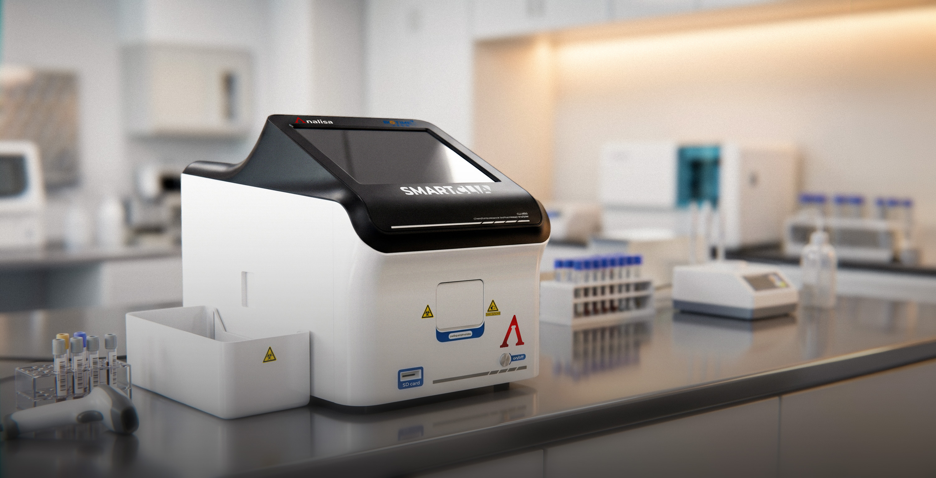 Analisador Smart CLIA da Analisa sobre bancada de laboratório, com tubos de amostra e leitor de código de barras